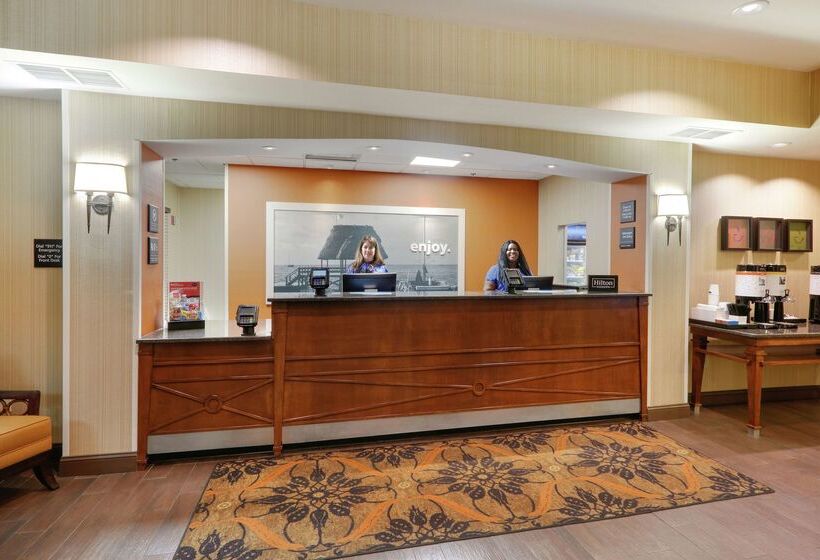 Отель Hampton Inn & Suites Mooresville/lake Norman