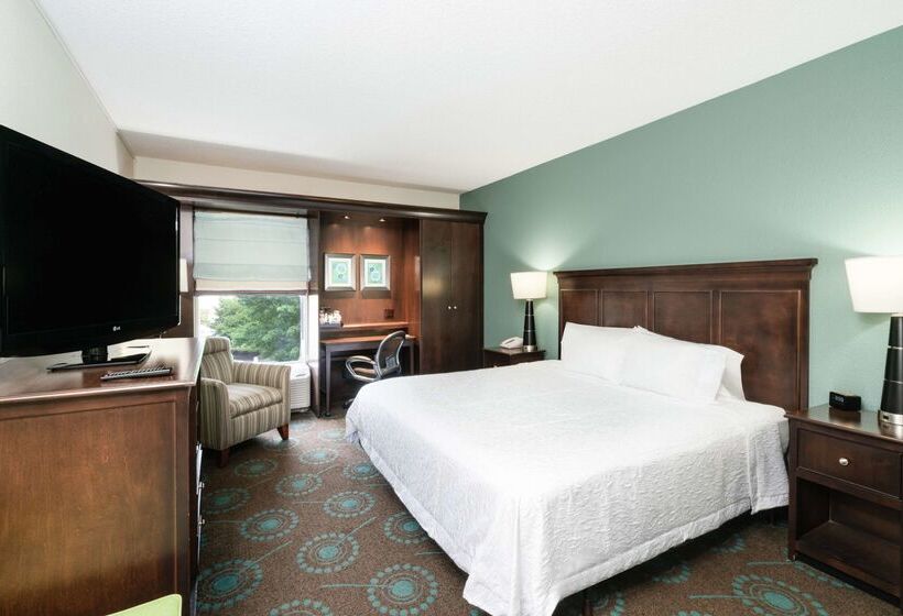 Отель Hampton Inn & Suites Mooresville/lake Norman