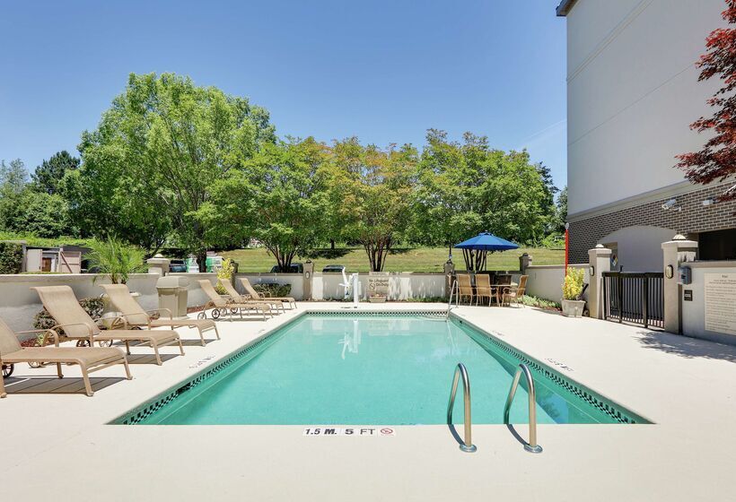 Отель Hampton Inn & Suites Mooresville/lake Norman