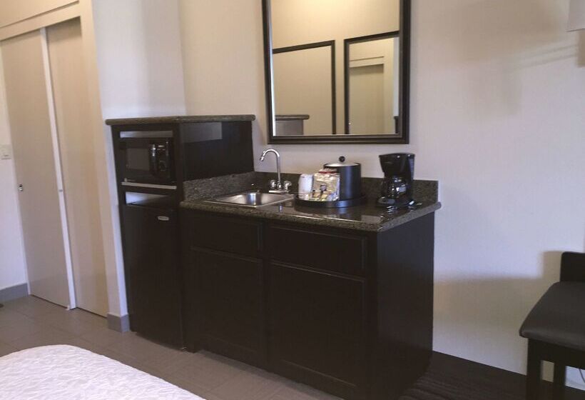 Отель Hampton Inn & Suites Mountain View