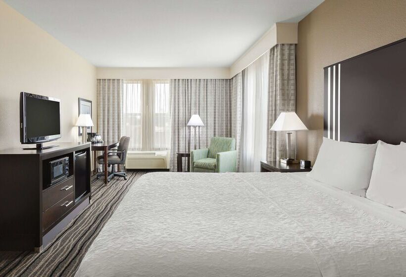 Отель Hampton Inn & Suites Mountain View