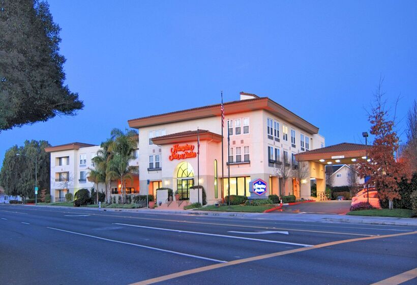 Отель Hampton Inn & Suites Mountain View