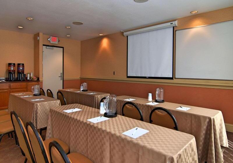 Отель Hampton Inn & Suites Mountain View