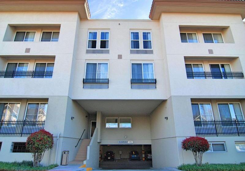 Отель Hampton Inn & Suites Mountain View