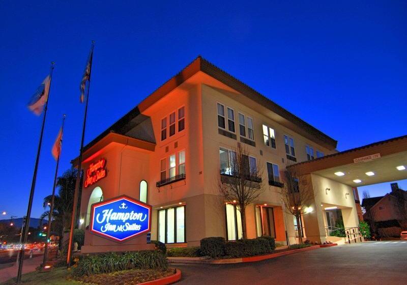 Отель Hampton Inn & Suites Mountain View