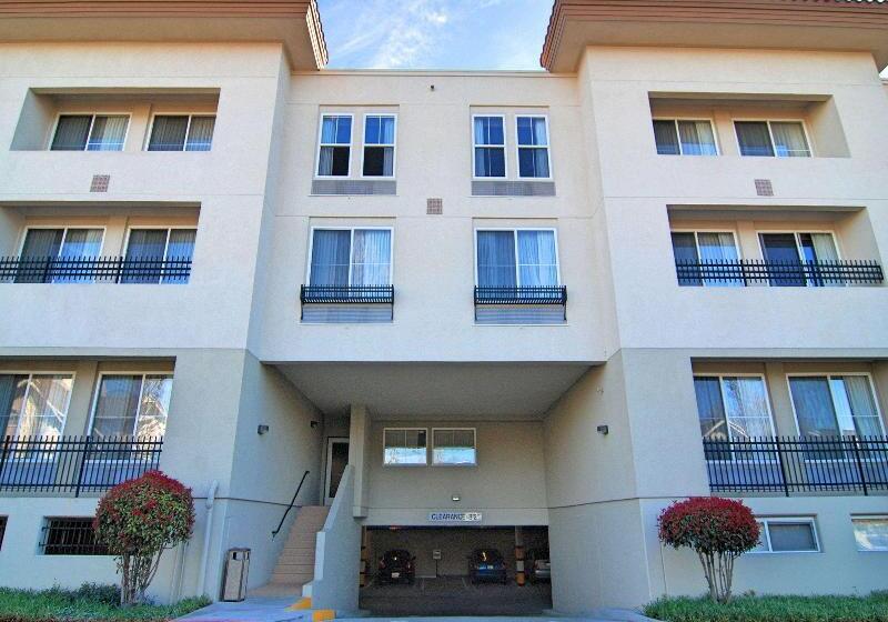 Отель Hampton Inn & Suites Mountain View