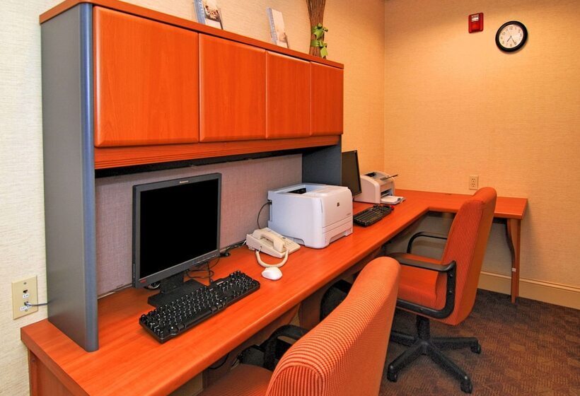 Отель Hampton Inn & Suites Mountain View