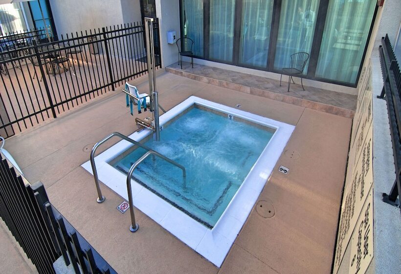 Отель Hampton Inn & Suites Mountain View