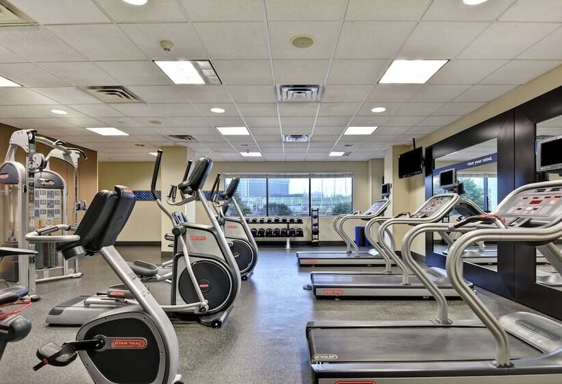 בית מלון כפרי Hampton Inn & Suites Newark Harrison Riverwalk