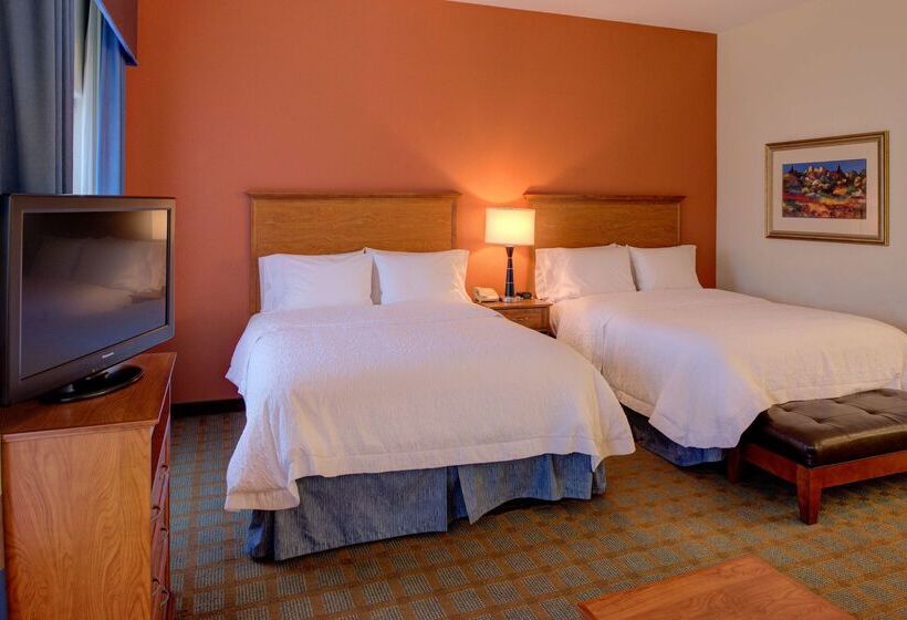 فندق Hampton Inn & Suites Ontario