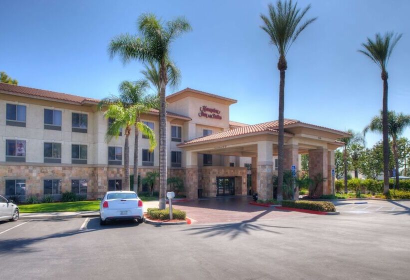 فندق Hampton Inn & Suites Ontario