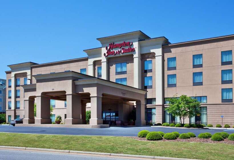 هتل Hampton Inn & Suites Oxfordanniston