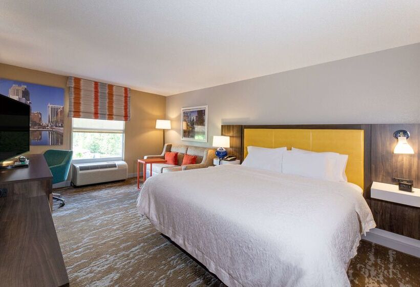 فندق Hampton Inn & Suites Raleigh Cary Lenovo Center