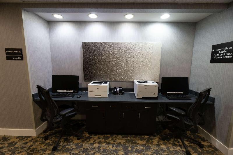 فندق Hampton Inn & Suites Raleigh Cary Lenovo Center