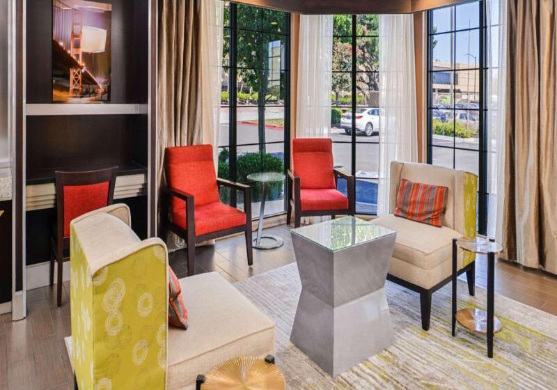 호텔 Hampton Inn & Suites San Franciscoburlingameairport South
