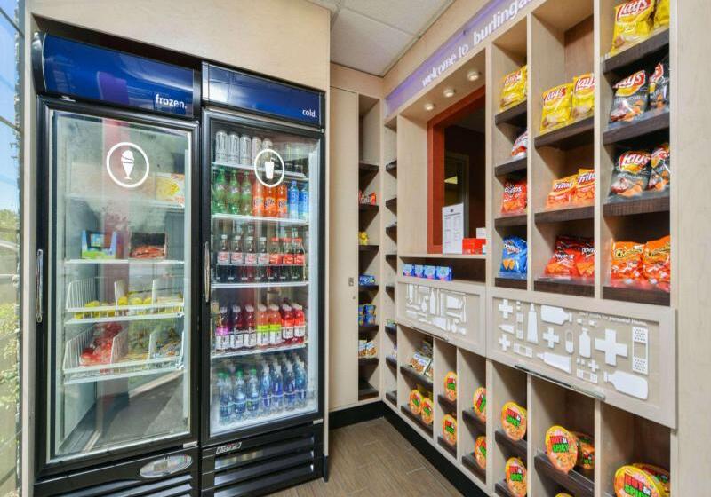 هتل Hampton Inn & Suites San Franciscoburlingameairport South