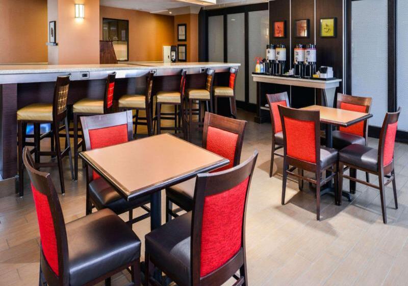 هتل Hampton Inn & Suites San Franciscoburlingameairport South