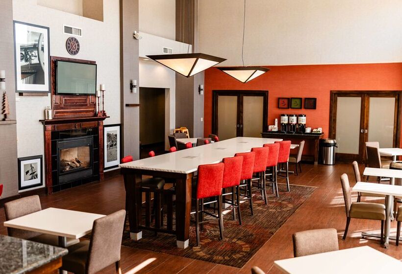 فندق Hampton Inn & Suites Scottsbluffconference Center