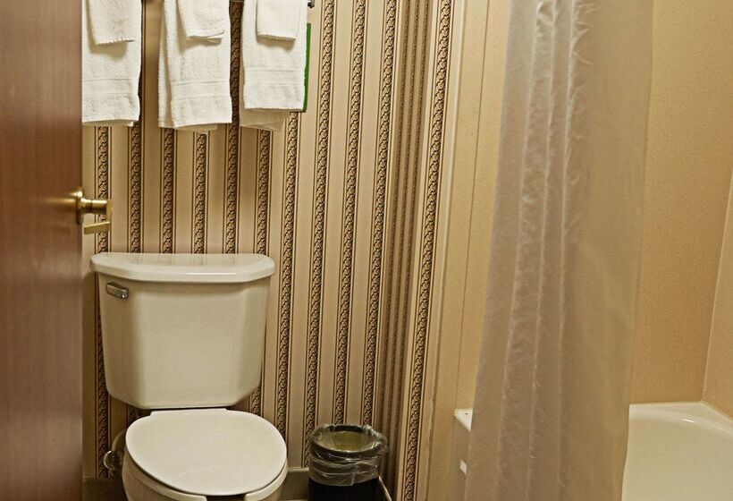 בית מלון כפרי Hampton Inn & Suites Scottsburg