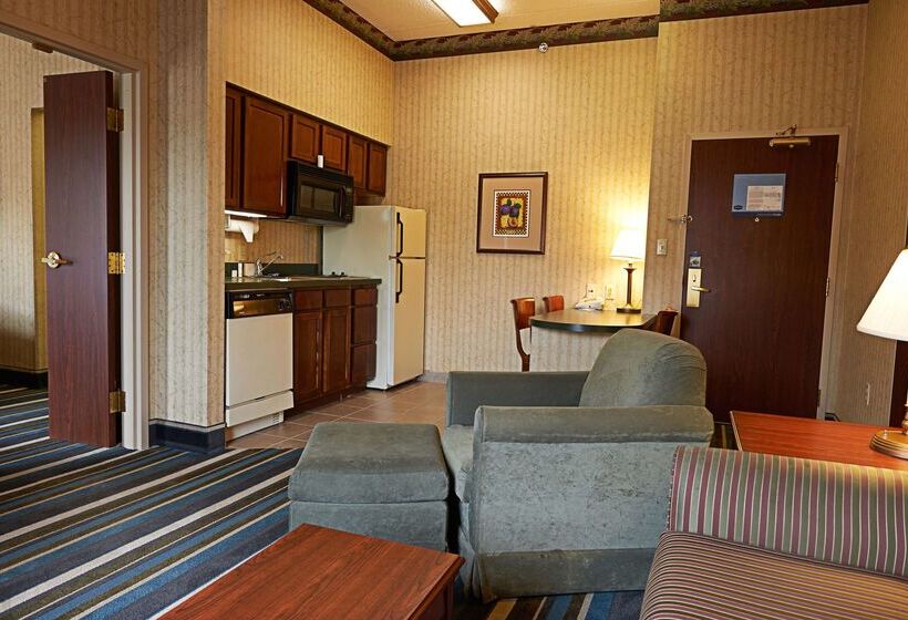 فندق Hampton Inn & Suites Scottsburg