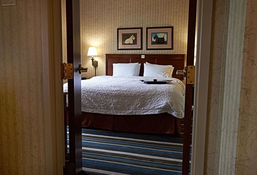 בית מלון כפרי Hampton Inn & Suites Scottsburg