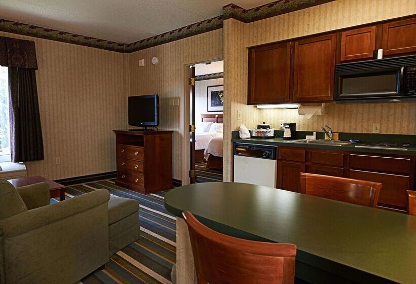 בית מלון כפרי Hampton Inn & Suites Scottsburg