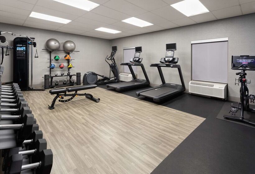 فندق Hampton Inn & Suites Scottsburg