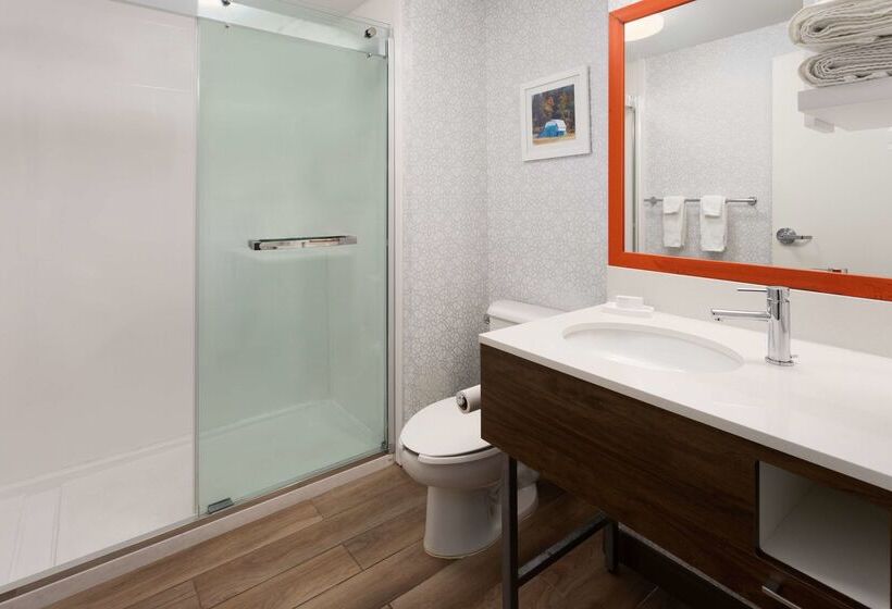 בית מלון כפרי Hampton Inn & Suites Scottsburg