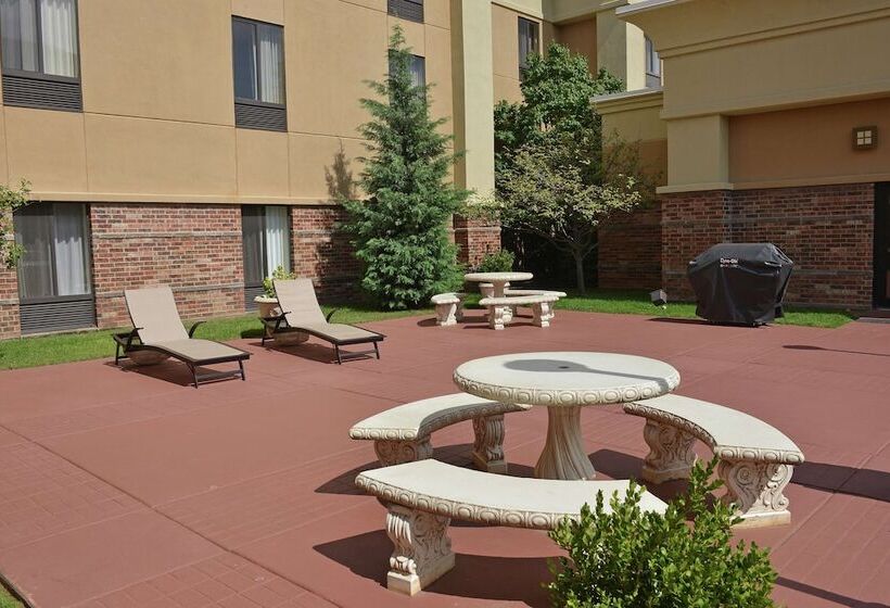 هتل Hampton Inn & Suites Springfield, Mo