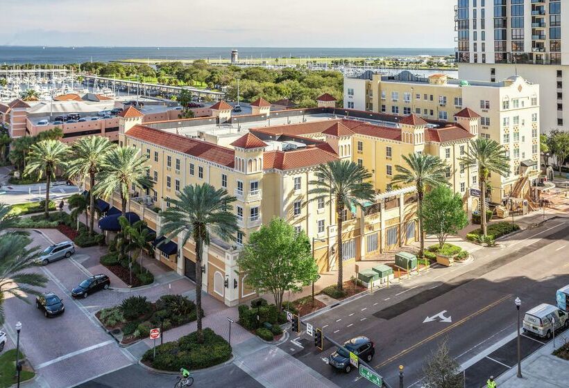 فندق Hampton Inn & Suites St. Petersburg/downtown