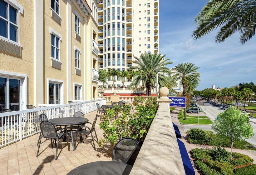 فندق Hampton Inn & Suites St. Petersburg/downtown