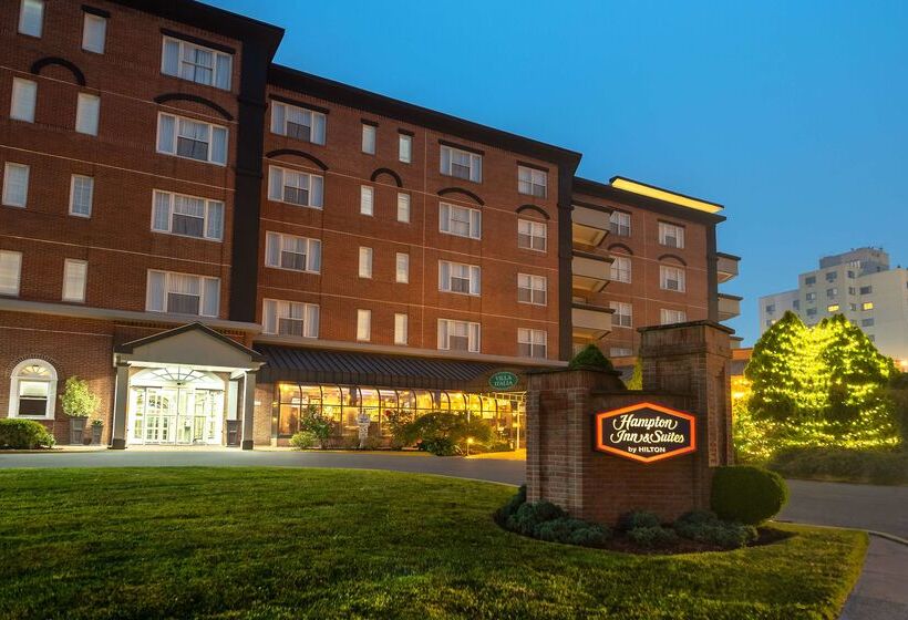 هتل Hampton Inn & Suites Stamford
