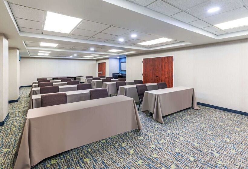 فندق Hampton Inn & Suites Tulsa Woodland Hills 71st Memorial