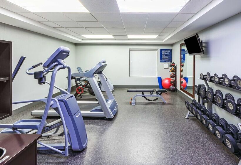 فندق Hampton Inn & Suites Tulsa Woodland Hills 71st Memorial