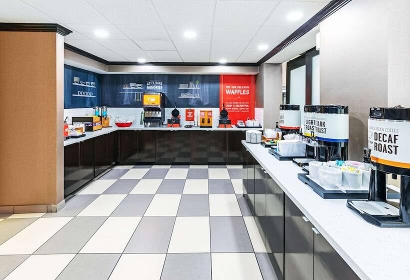 فندق Hampton Inn & Suites Tulsa Woodland Hills 71st Memorial