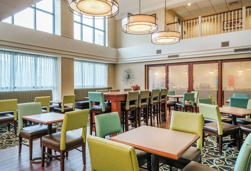בית מלון כפרי Hampton Inn & Suites Valley Forge/oaks
