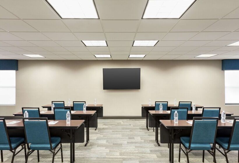 فندق Hampton Inn & Suites Valparaiso