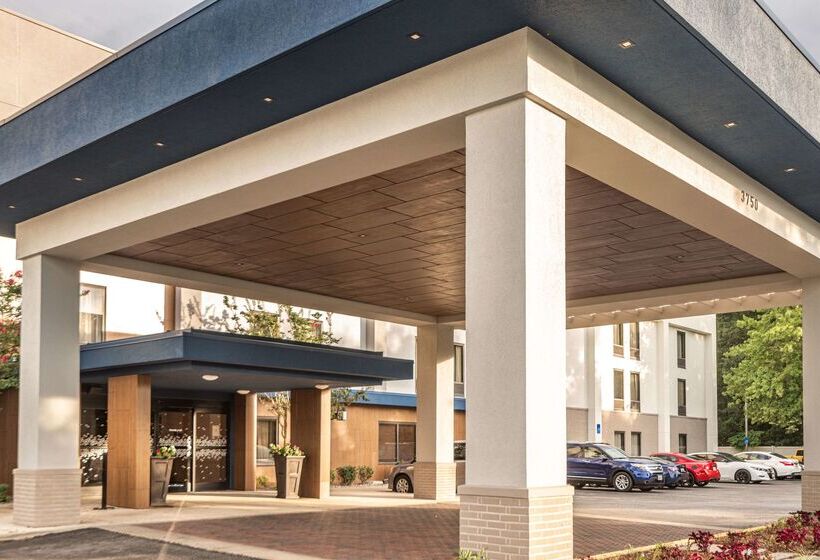 فندق Hampton Inn Waldorf