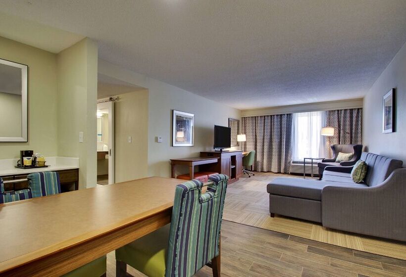 هتل Hampton Inn Warner Robins