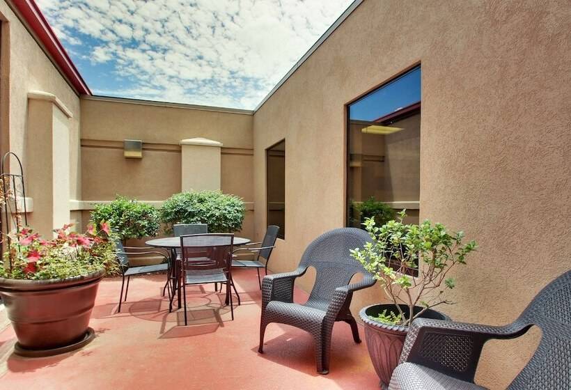 호텔 Hampton Inn Warner Robins