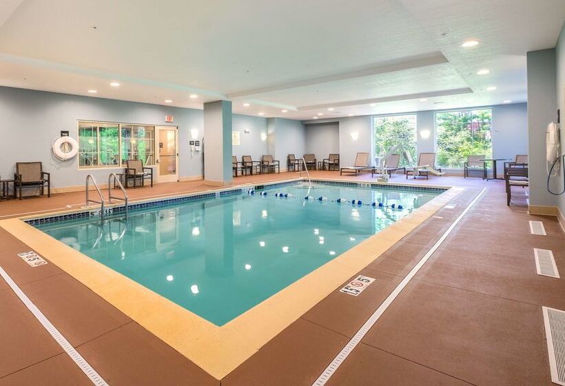 فندق Hampton Inn Waterville