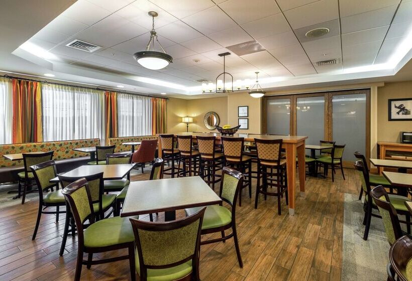 فندق Hampton Inn Waterville