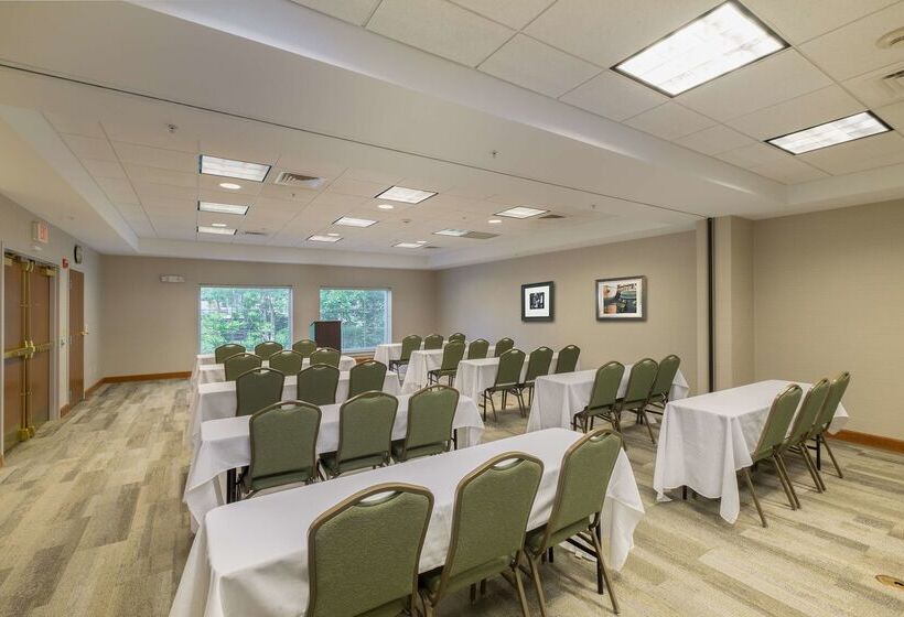 فندق Hampton Inn Waterville