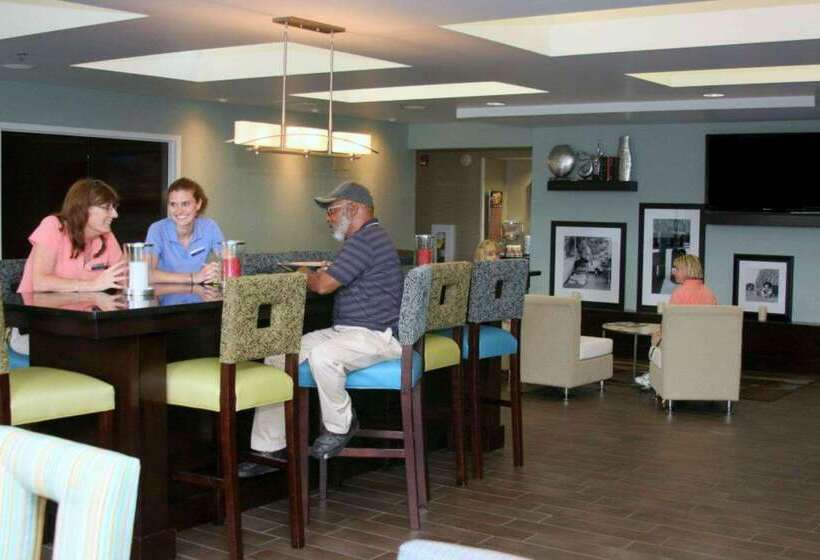 호텔 Hampton Inn Williamston