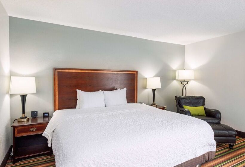 فندق Hampton Inn Winstonsalem Hanes Mall