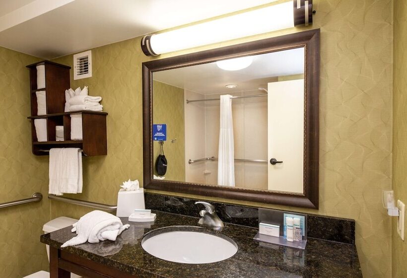 فندق Hampton Inn Winstonsalem Hanes Mall