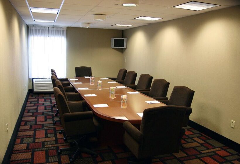 فندق Hampton Inn Woodbridge