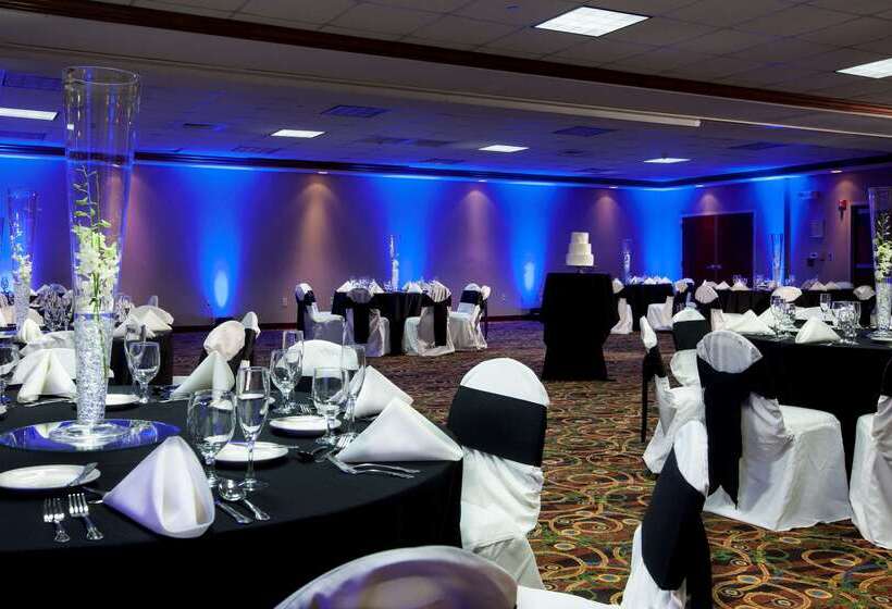 فندق Hampton Inn Woodbridge