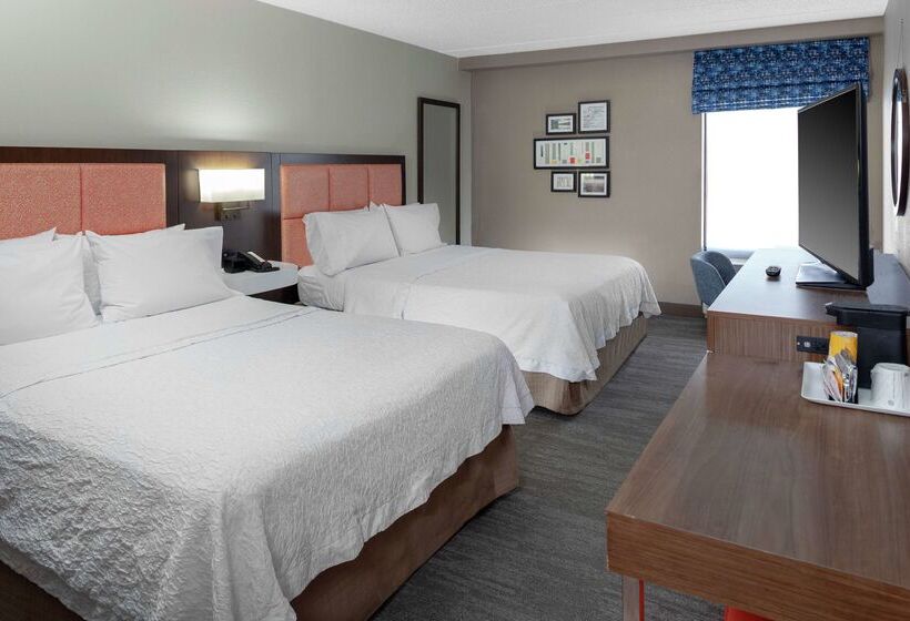 فندق Hampton Inn Woodbridge
