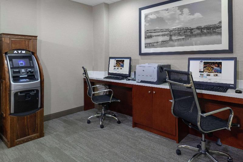 فندق Hampton Inn Woodbridge